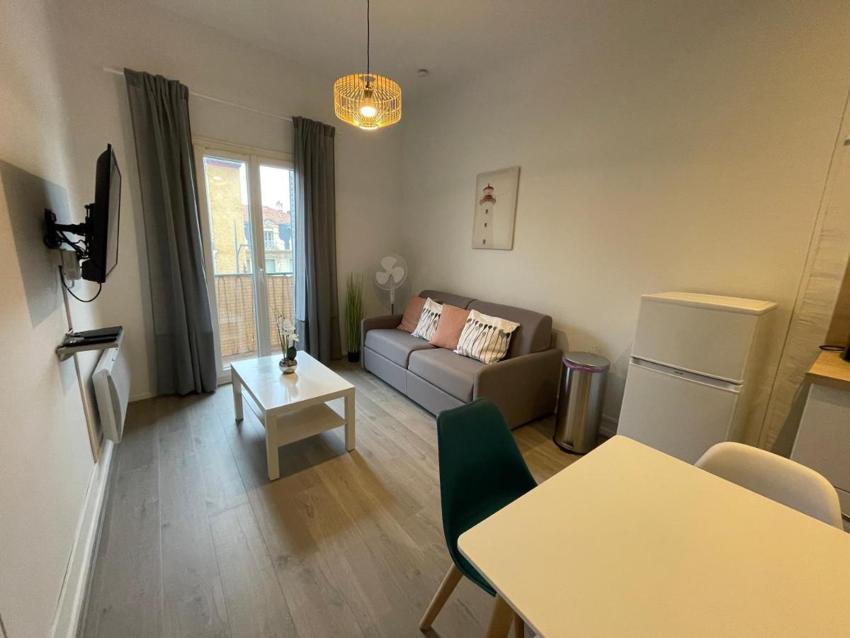 Confortable T3 Proche De La Gare Et Du Polygone Apartment Beziers Bagian luar foto