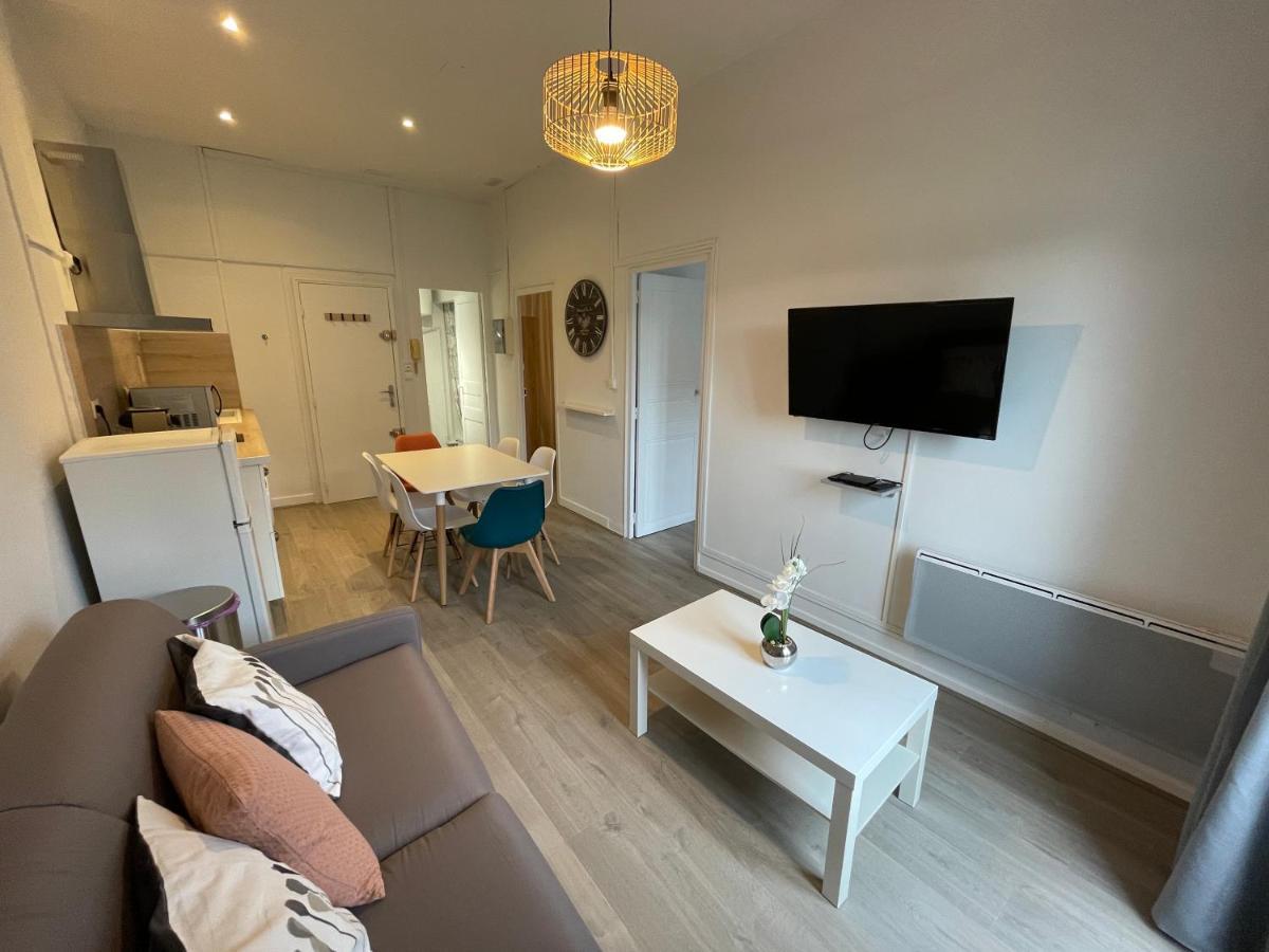 Confortable T3 Proche De La Gare Et Du Polygone Apartment Beziers Bagian luar foto
